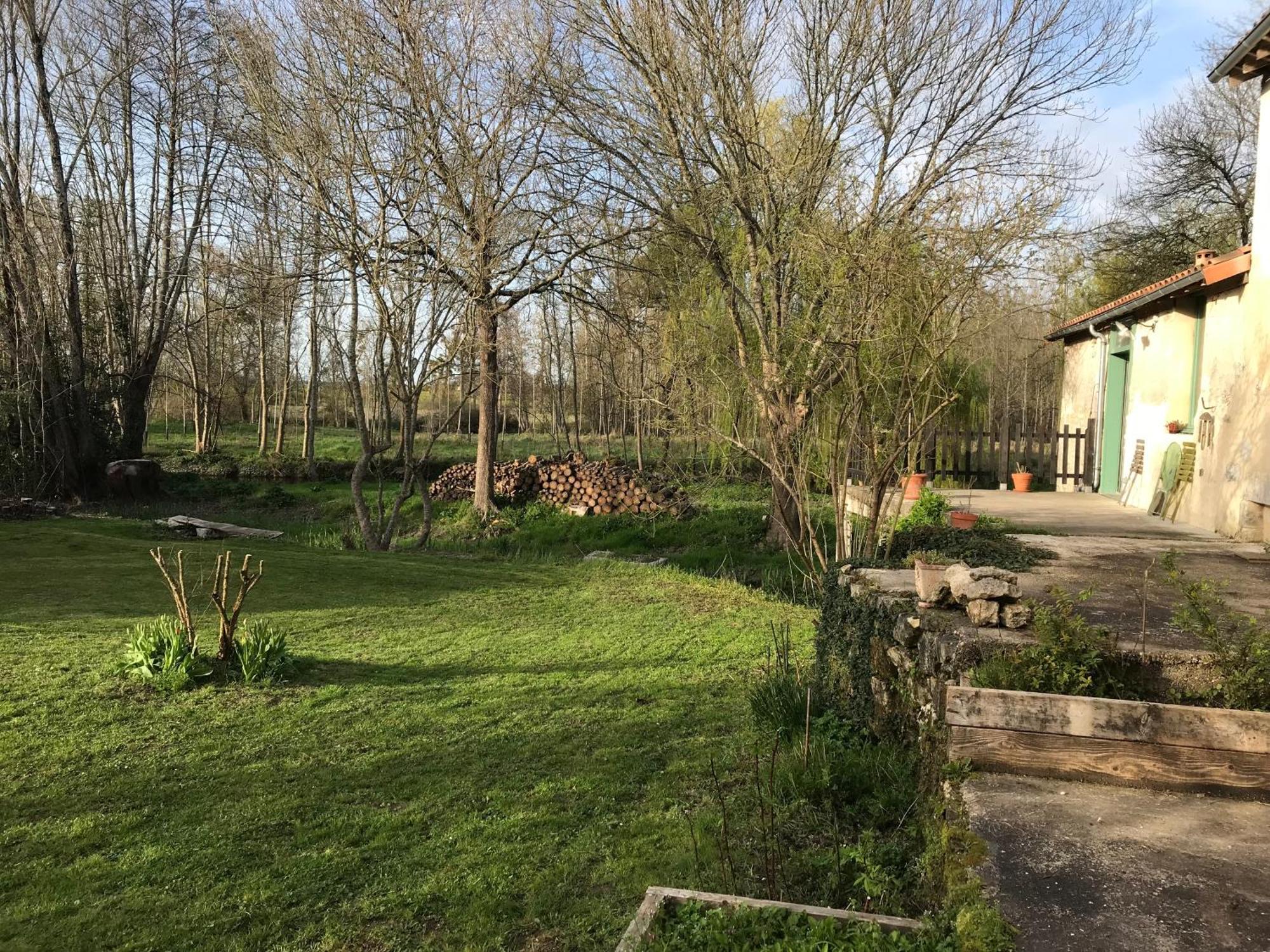 Appartamento Ancien Moulin A Eau Sur La Seugne Mosnac  Esterno foto